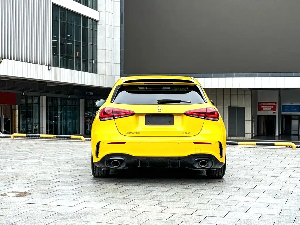 Mercedes-Benz A-Class AMG 2023 — фото 16