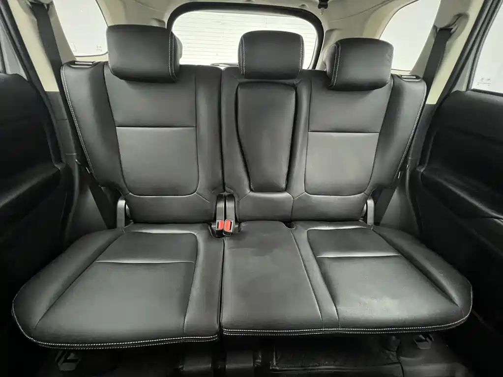 Mitsubishi Outlander 2021 — фото 12