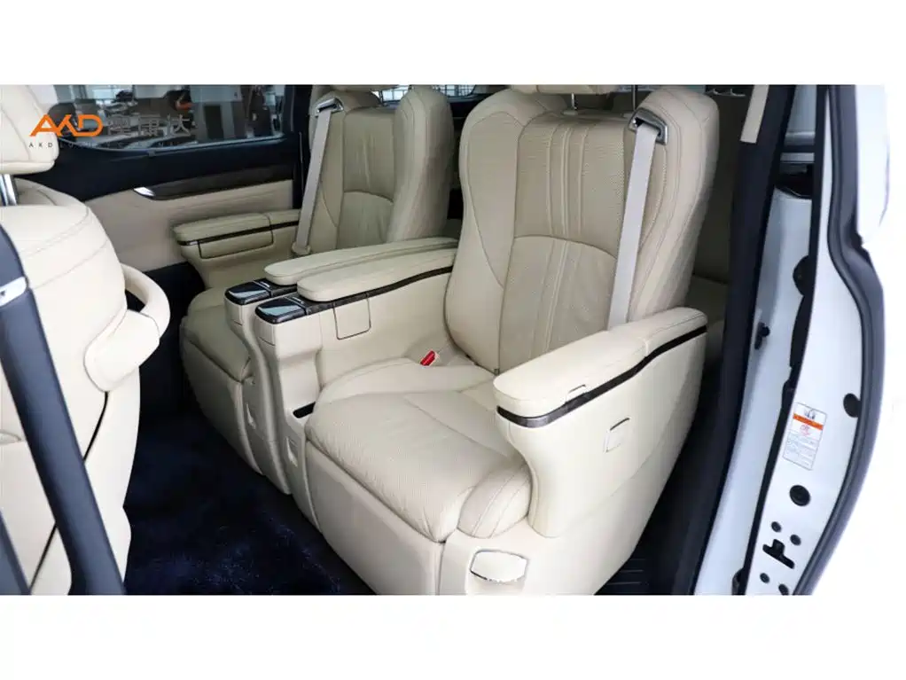 Toyota Alphard 2018 — фото 7