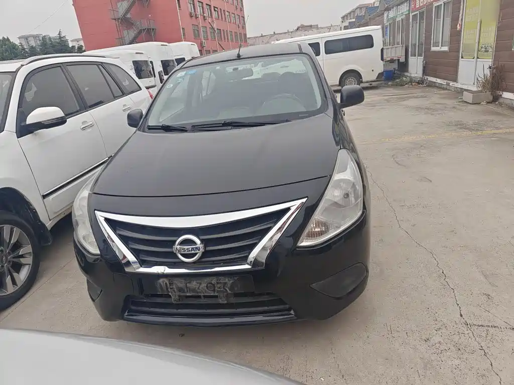 Nissan Sunny 2016 — фото 25