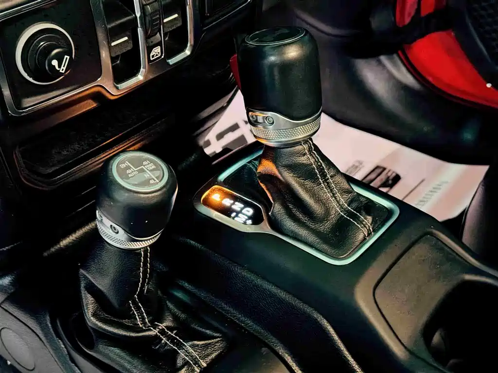 Jeep Wrangler 2021 — фото 15