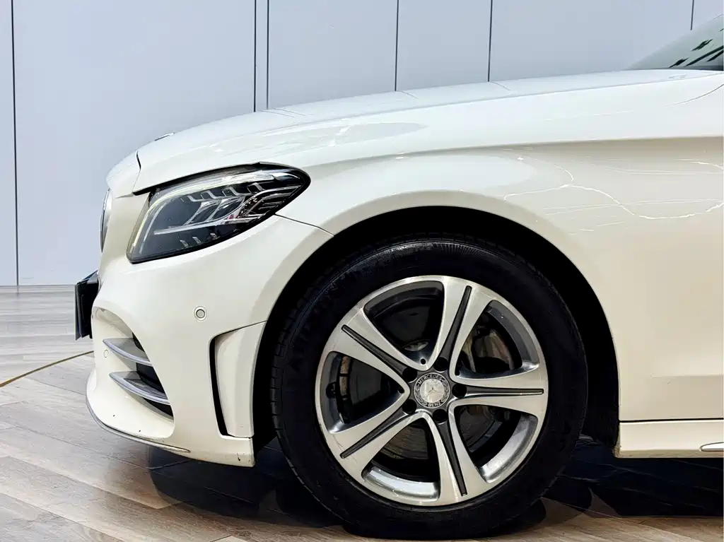 Mercedes-Benz C-Class 2019 — фото 28