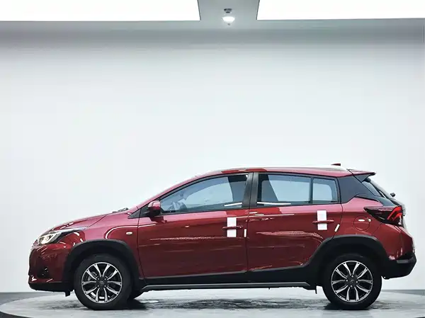 Toyota Yaris L 2023