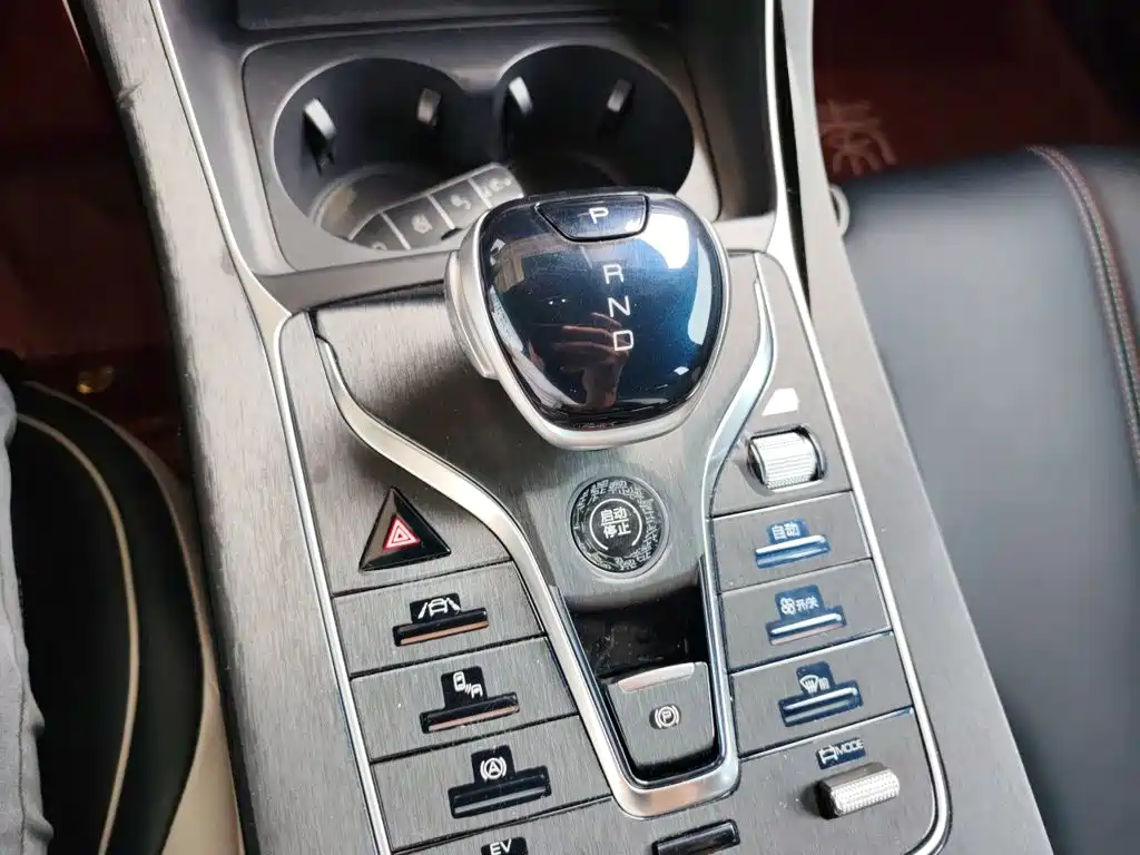 BYD Qin PLUS 2022 — фото 11