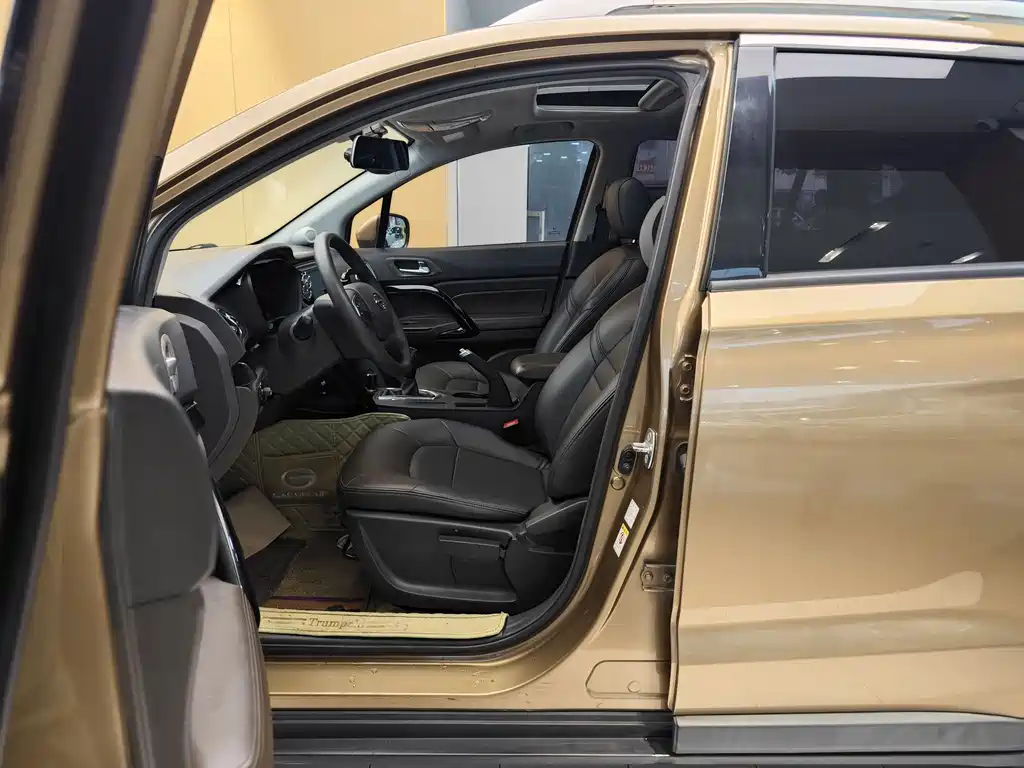 GAC Motor Trumpchi GS4 2015 — фото 13