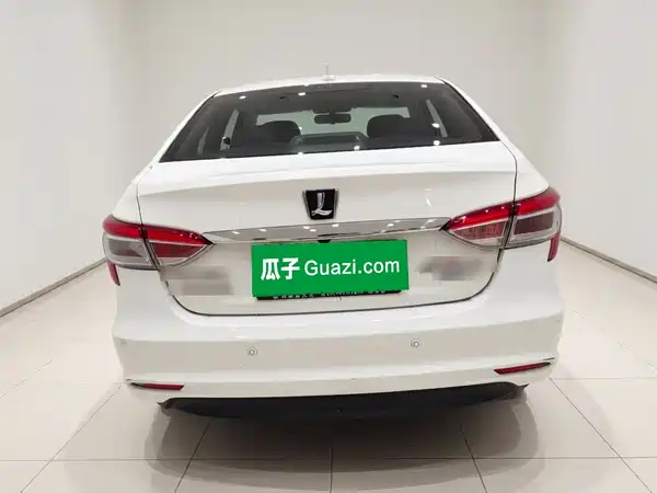 Luxgen Na5 2016