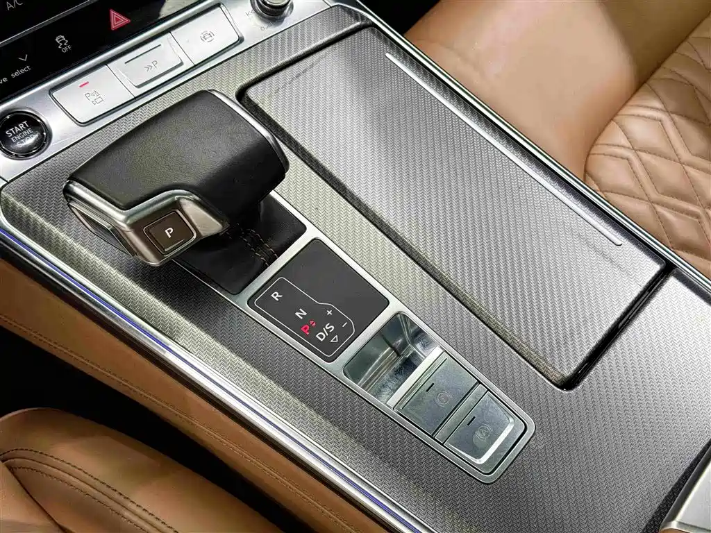 Audi A7L 2023 — фото 13