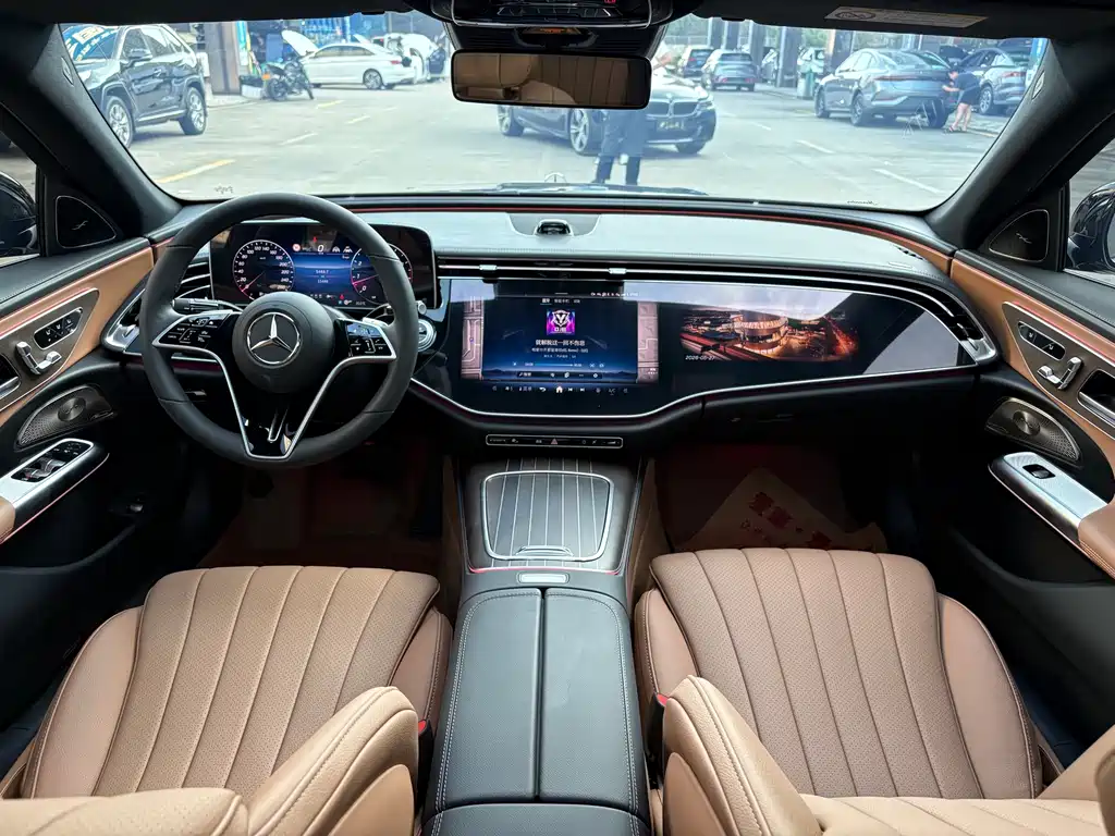 Mercedes-Benz E-Class 2025 — фото 10