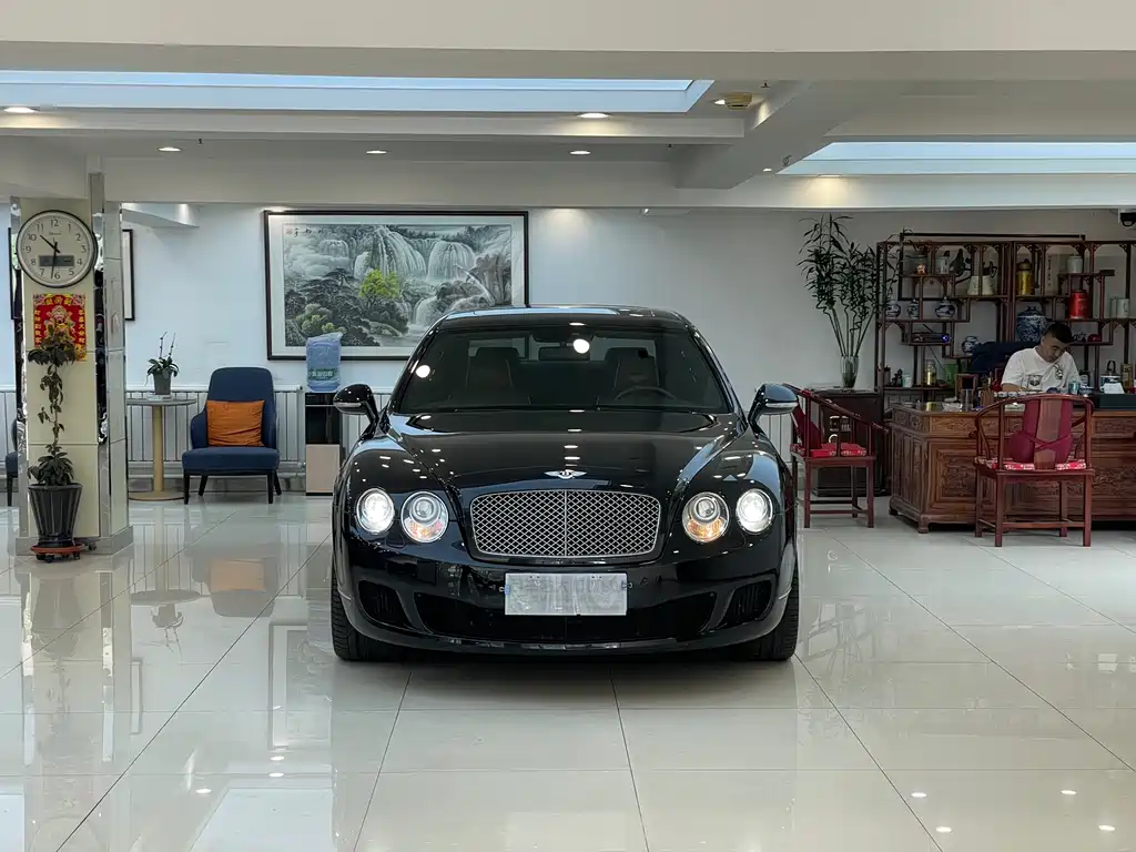 Bentley Flying Spur 2012 — фото 2