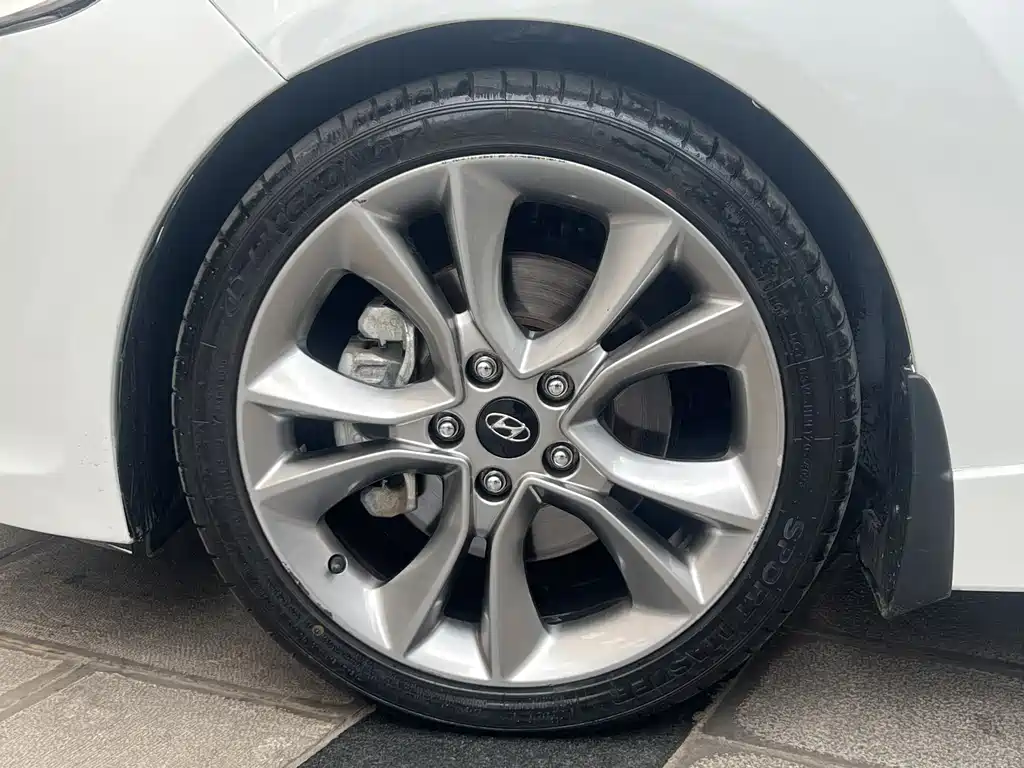 Hyundai Veloster 2016 — фото 17