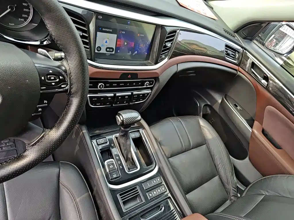 GAC Motor Trumpchi GS8 2018 — фото 6