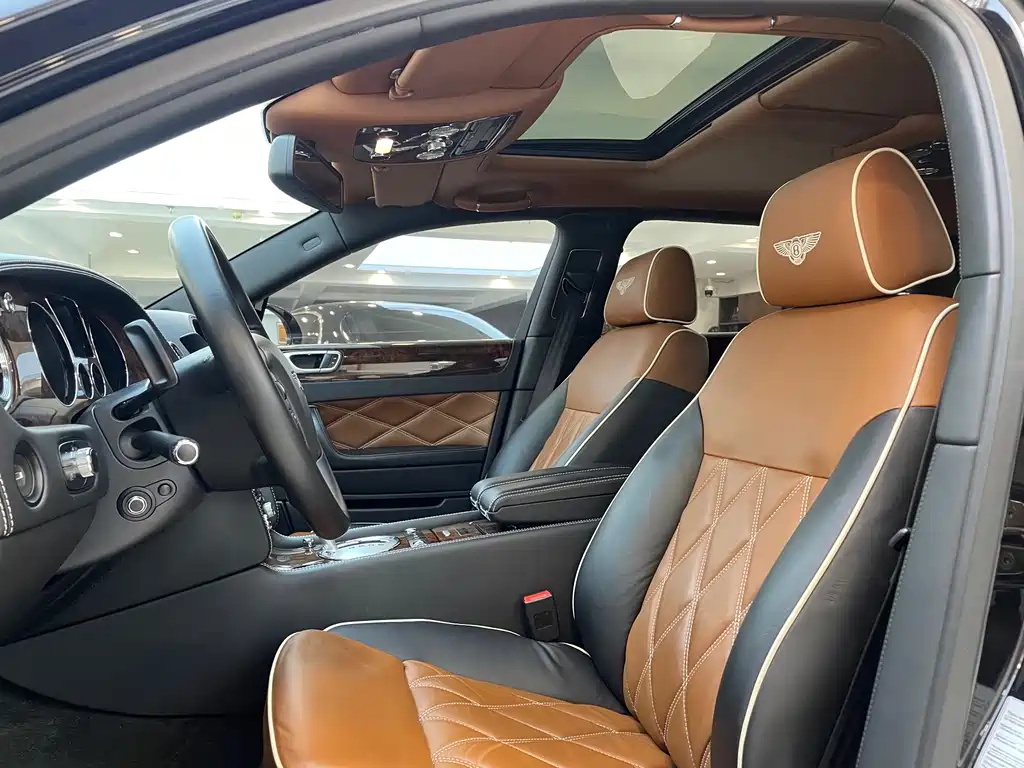 Bentley Flying Spur 2012 — фото 9