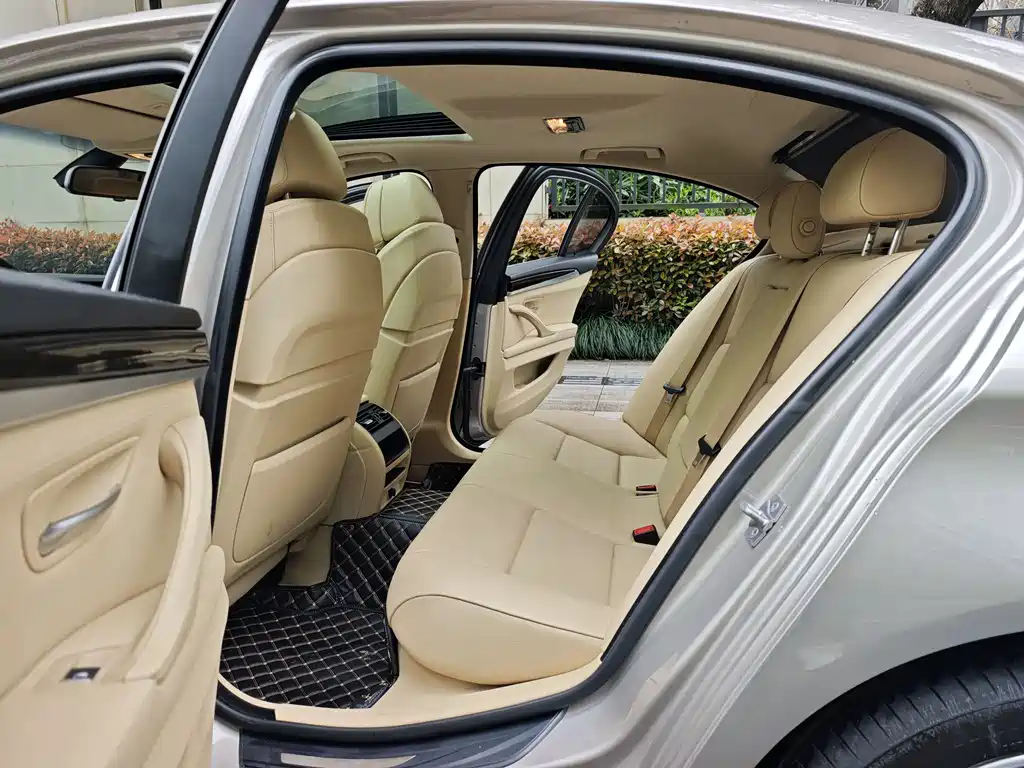 BMW 5 Series 2013 — фото 13
