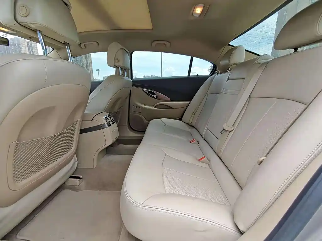 Buick LaCrosse 2012 — фото 10