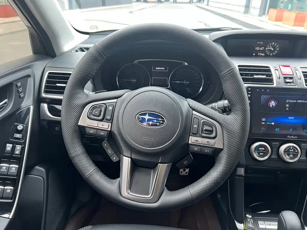 Subaru Forester 2018 — фото 15