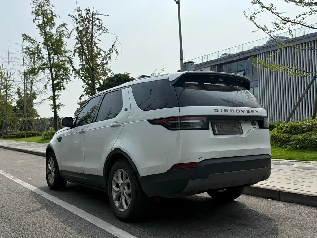 Land Rover Discovery 2020 — фото 10