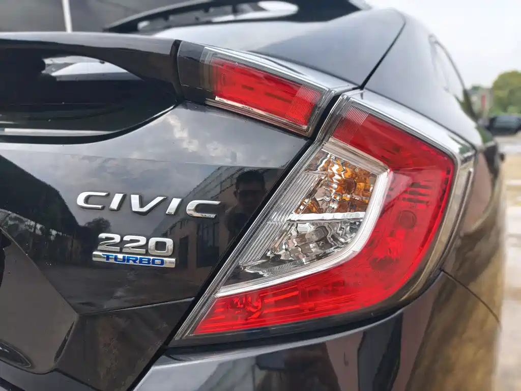 Honda Civic 2022 — фото 18