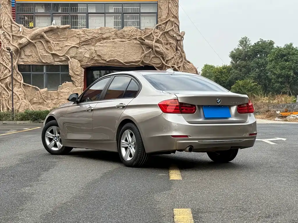 BMW 3 Series 2015 — фото 2