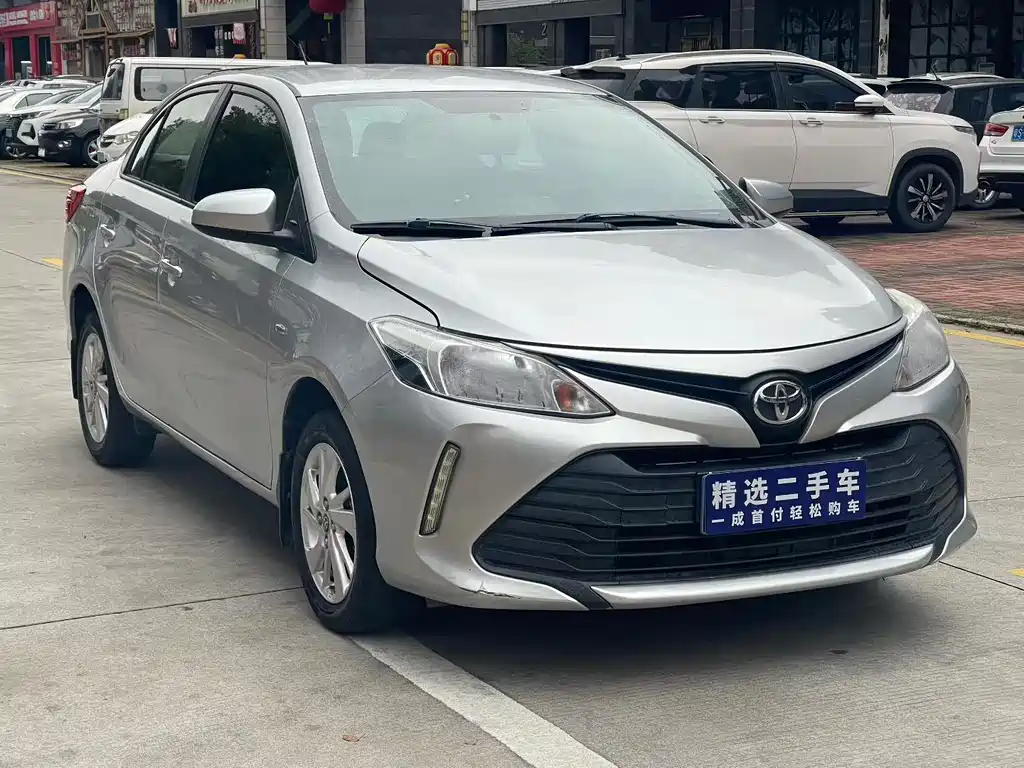 Toyota Vios 2017 — фото 3
