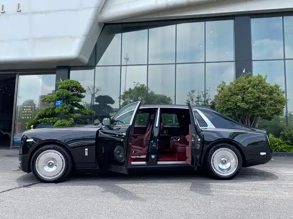 Rolls-Royce Phantom 2019