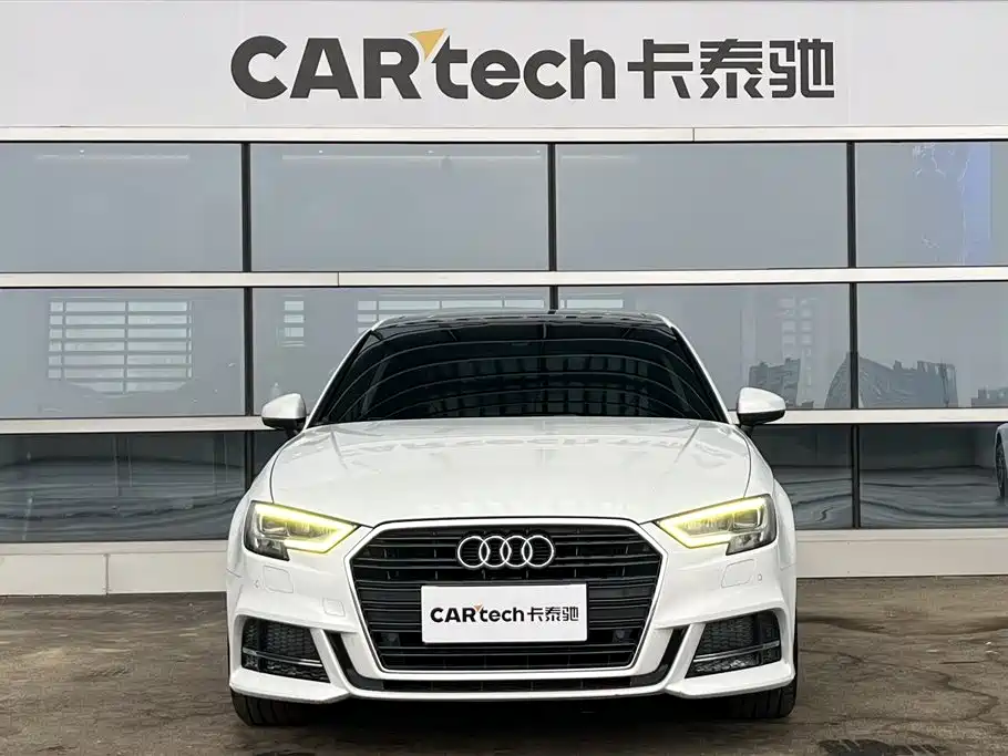 Audi A3 2019 — фото 2