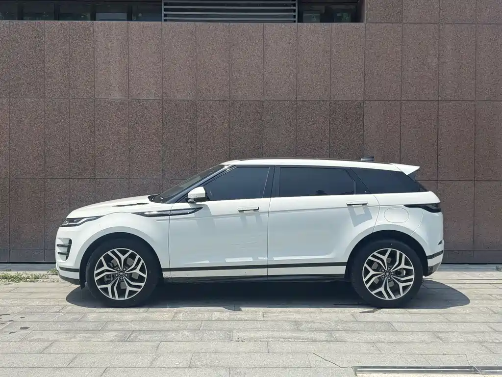 Land Rover Evoque PHEV 2023