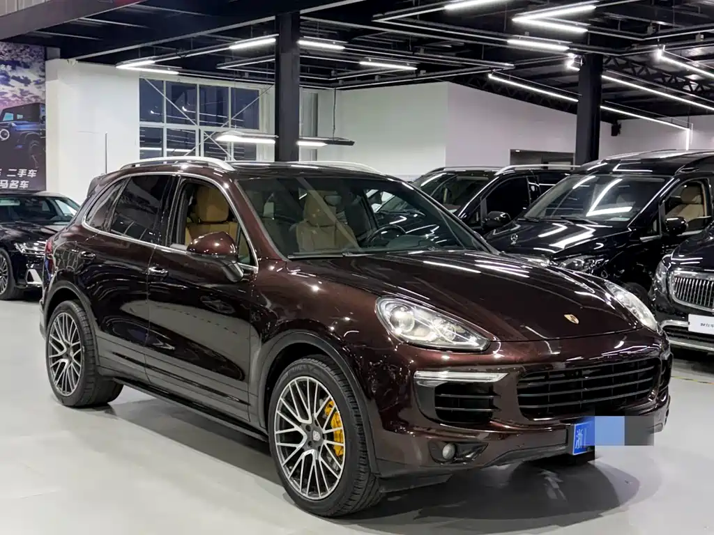 Porsche Cayenne 2015 — фото 3