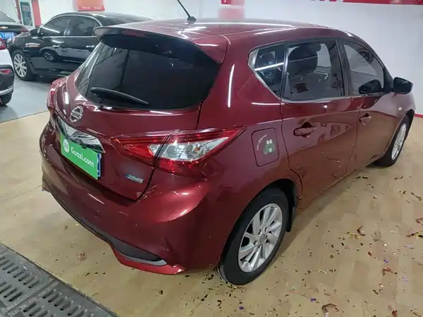 Nissan Tiida 2016