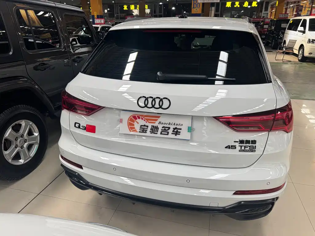 Audi Q3 2023 — фото 14