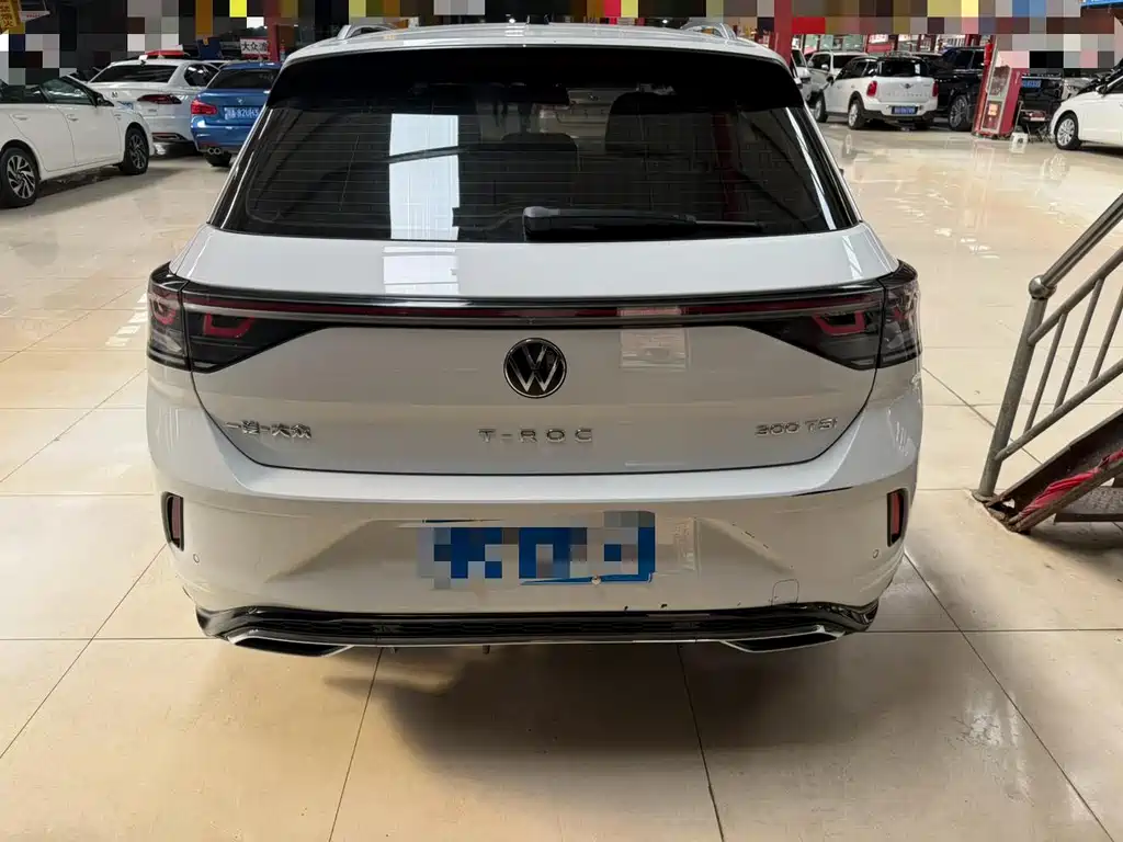 Volkswagen T-Roc 2023 — фото 10