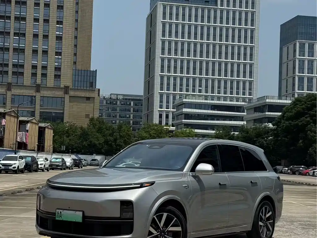Li Auto Li L8 2023