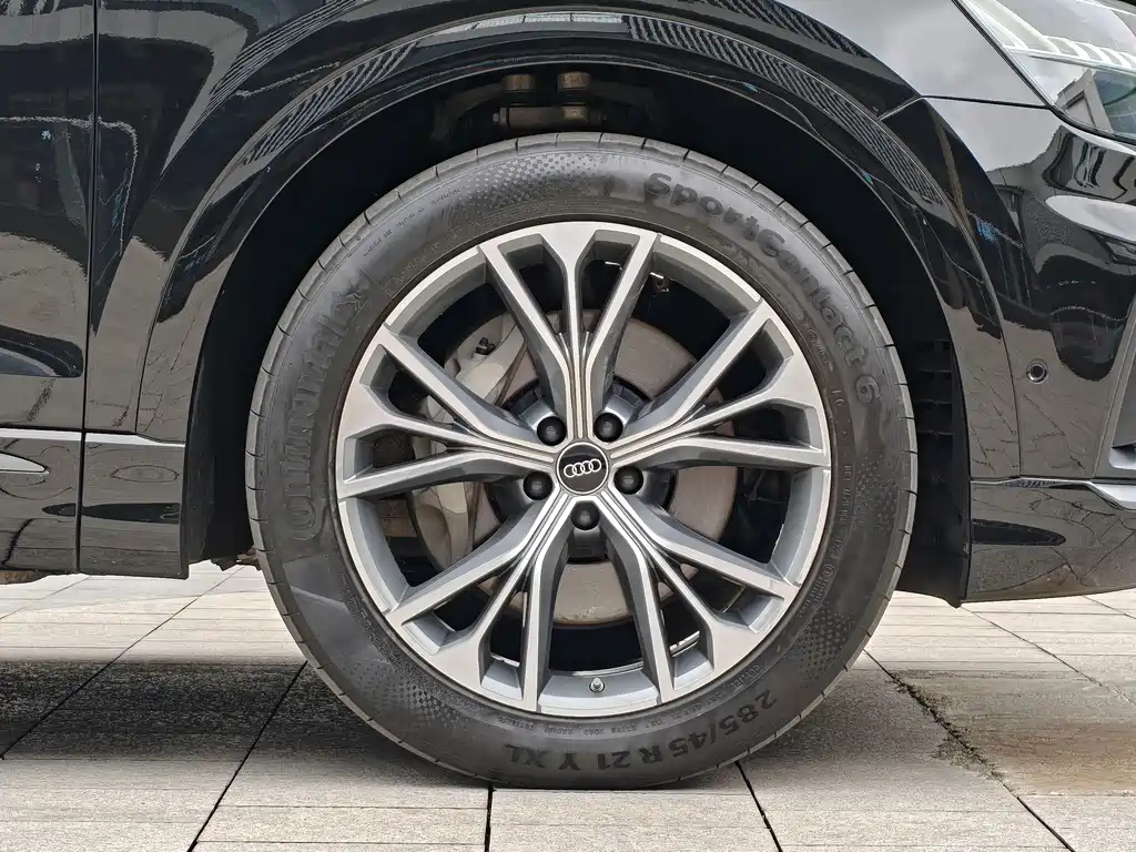 Audi Q8 2023