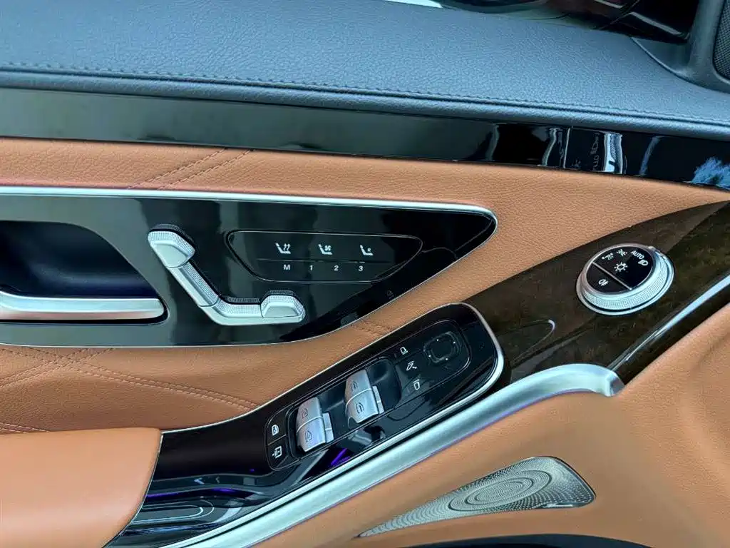 Mercedes-Benz Maybach S-Class 2021 — фото 24