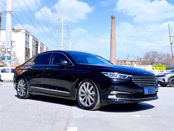 Ford Taurus 2019