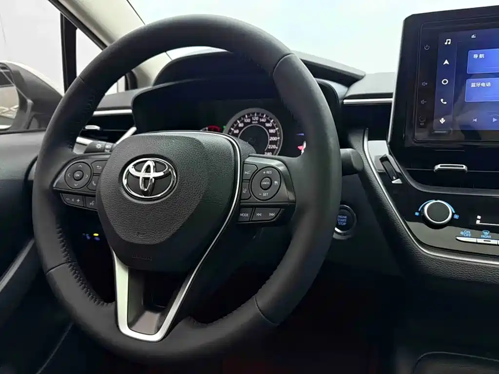 Toyota Corolla 2022 — фото 19