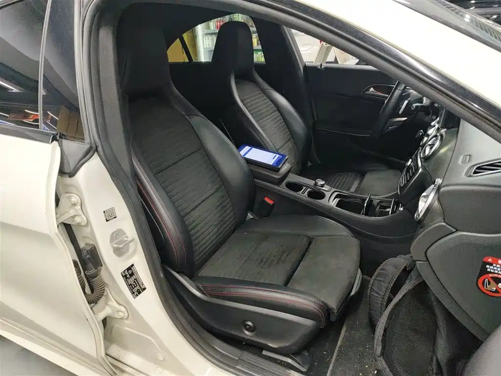 Mercedes-Benz CLA 2017 — фото 25