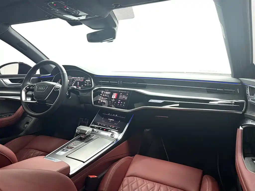 Audi A7L 2024 — фото 17