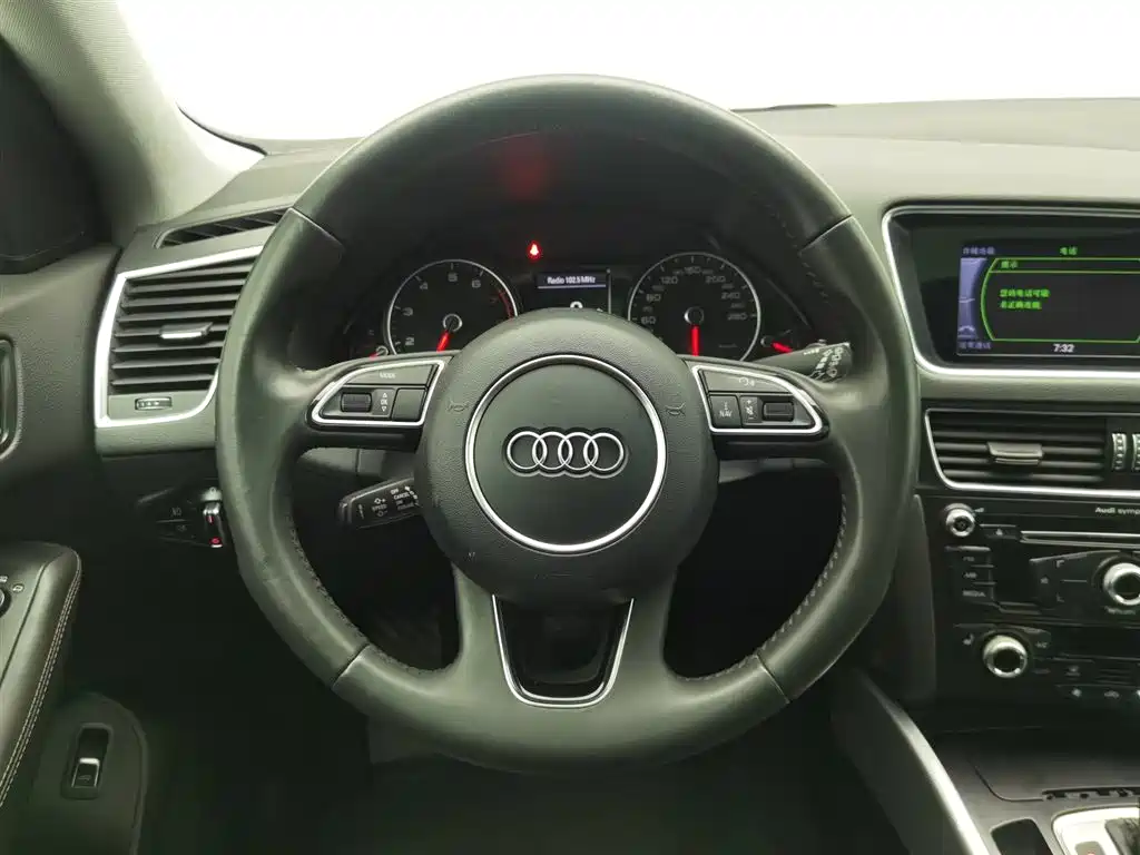 Audi Q5 2018 — фото 11
