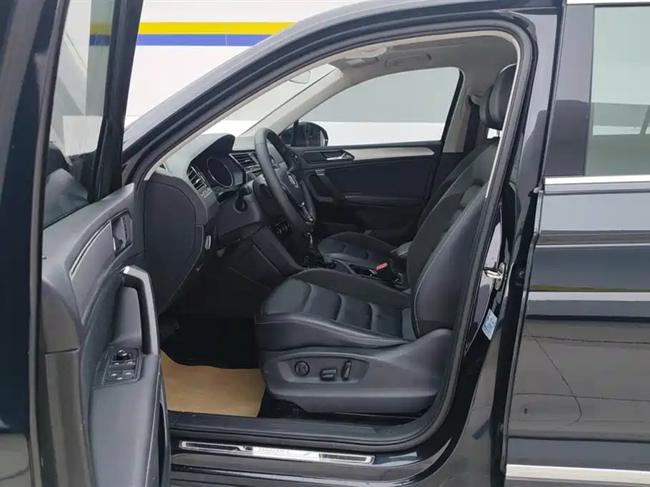 Volkswagen Tiguan L 2019 — фото 9