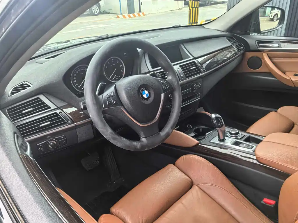 BMW X6 2014 — фото 8