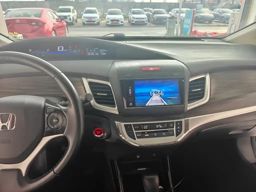 Honda Jade 2018 — фото 8