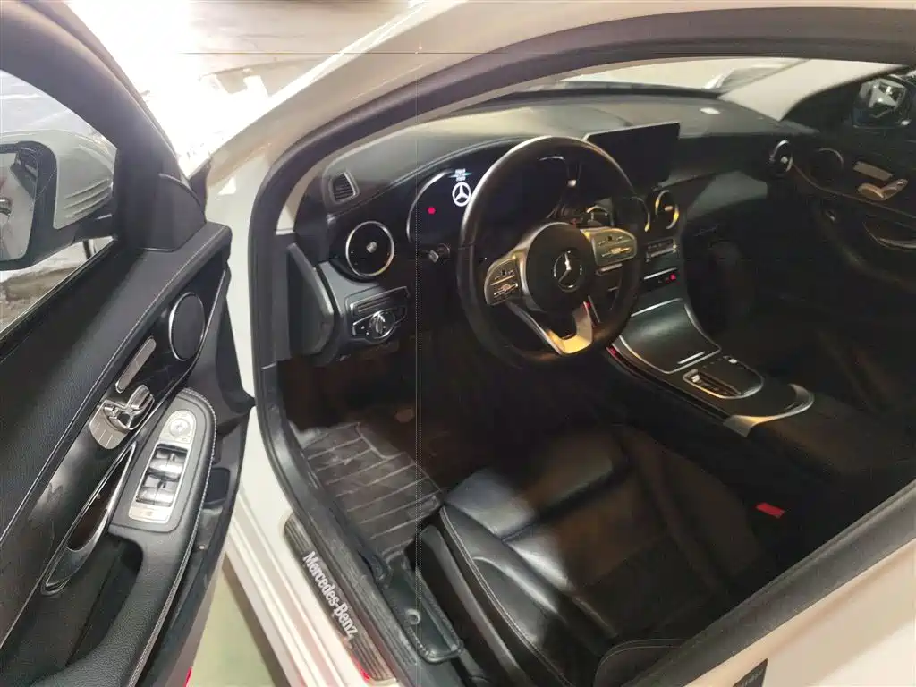 Mercedes-Benz C-Class 2020 — фото 16