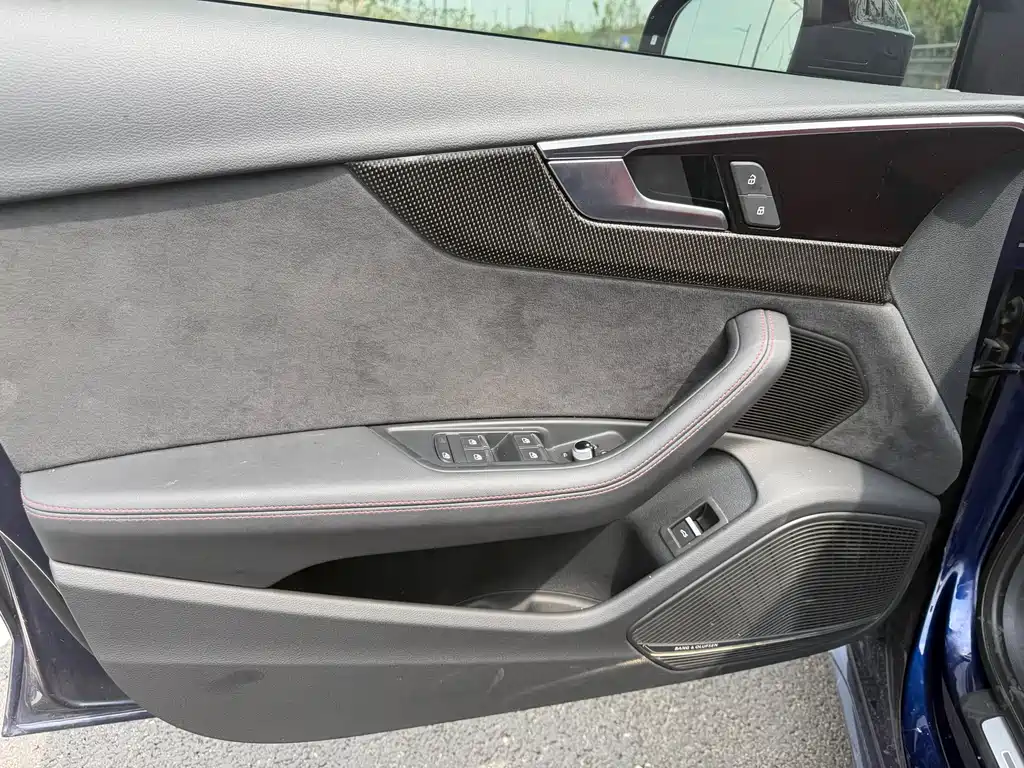 Audi S4 2024 — фото 15