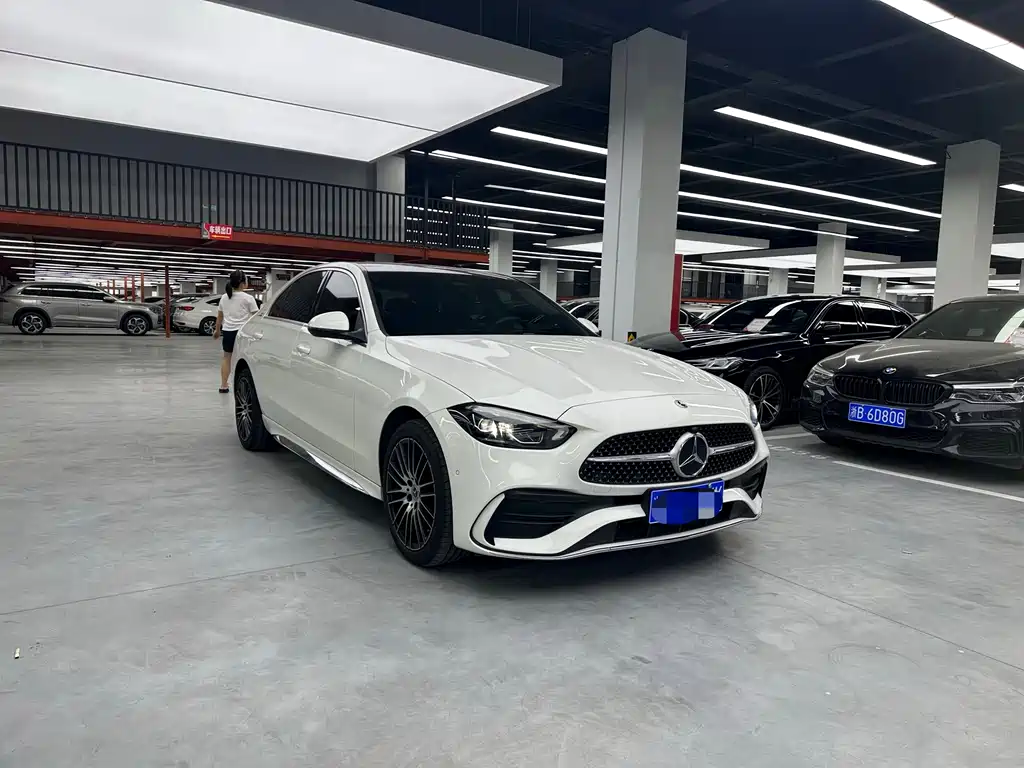 Mercedes-Benz C-Class 2023 — фото 3