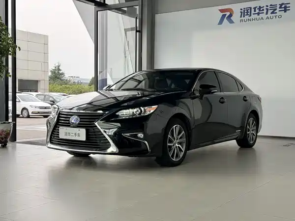Lexus ES 2017