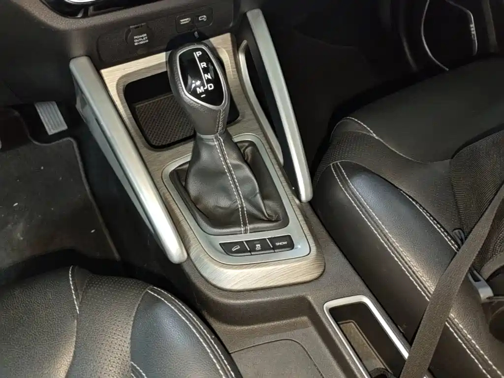 Geely Vision X3 2019 — фото 14
