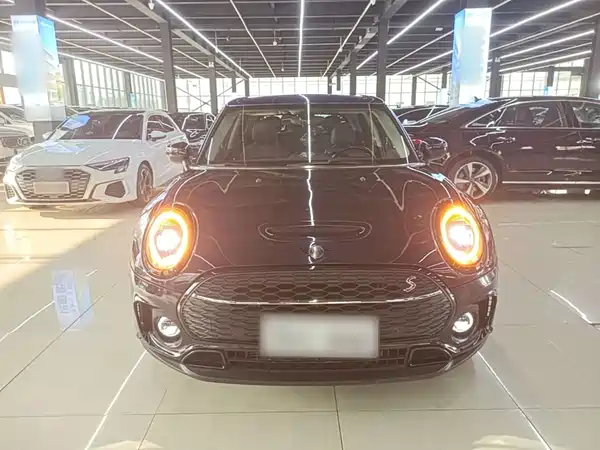 MINI Clubman 2022