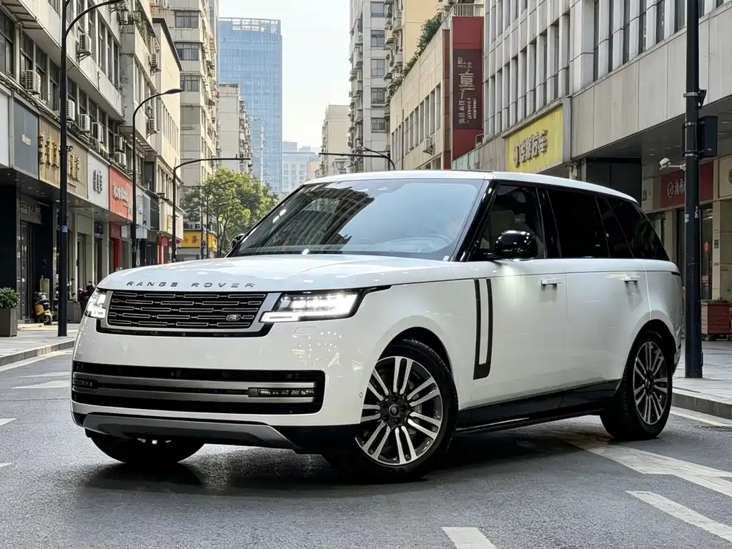 Land Rover Range Rover 2024 — фото 1
