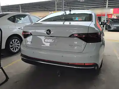Volkswagen Sagitar 2025