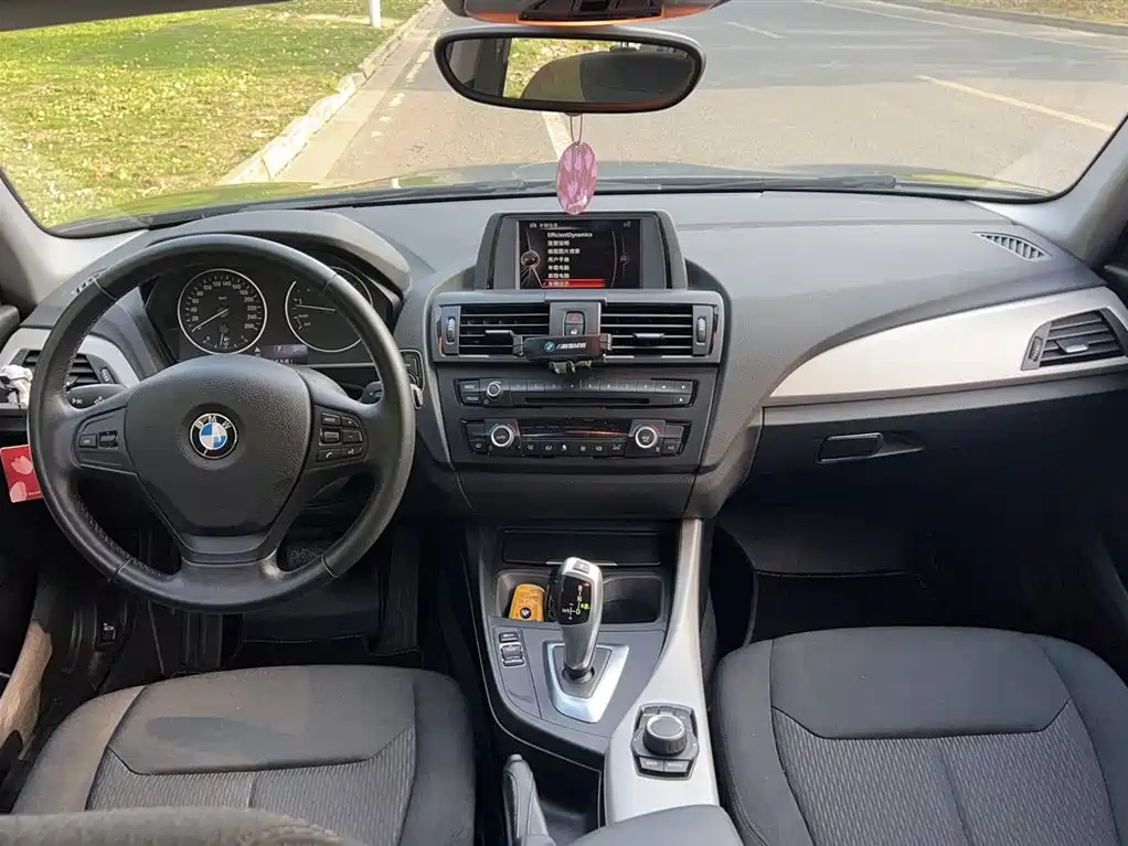 BMW 1 Series 2015 — фото 17